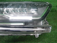 Фара правая Honda CR-V 5 (2016-н.в.) LED