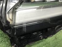 Фара левая Toyota Land Cruiser 300 21-нв LED