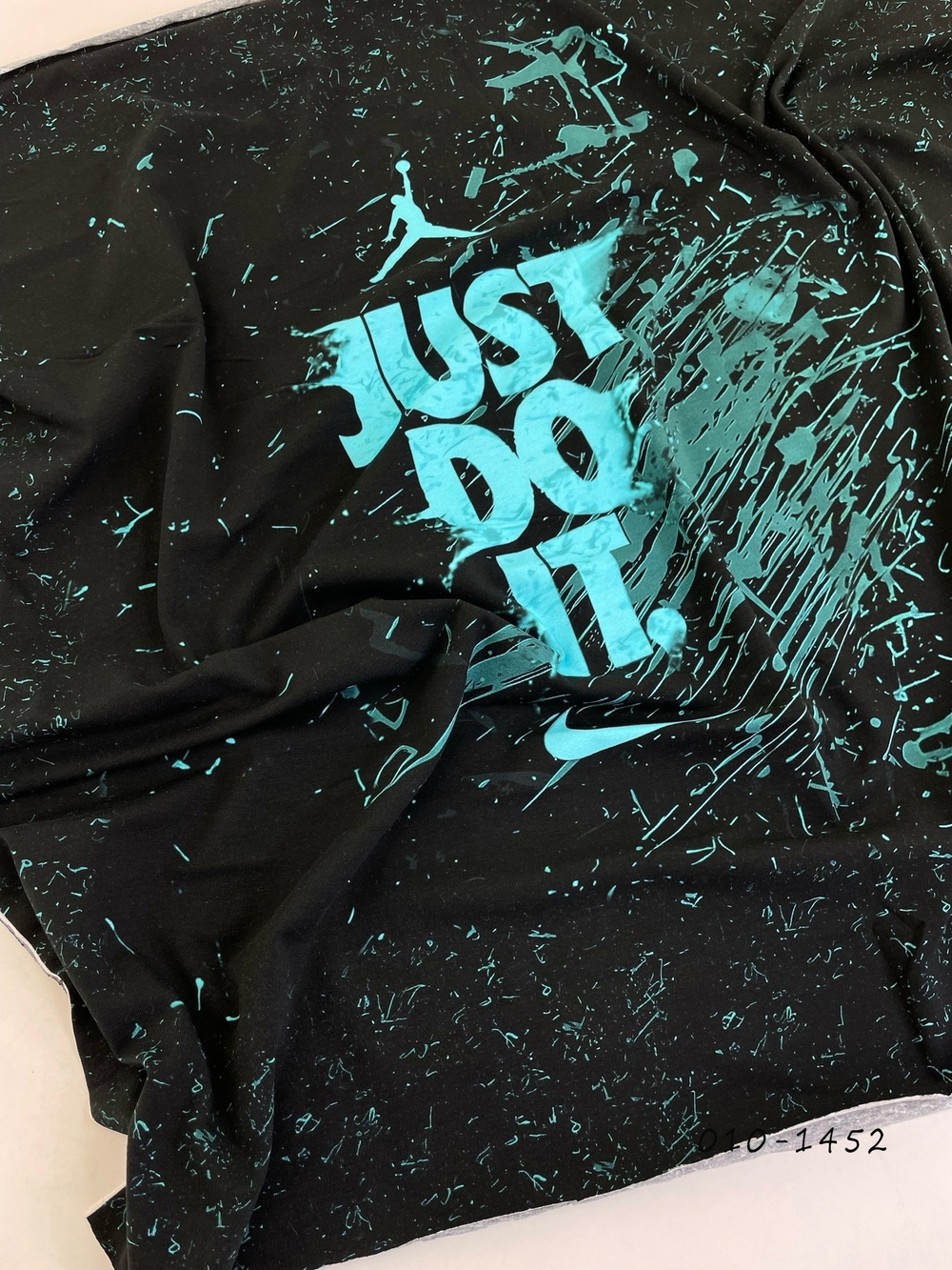 БИРЮЗОВАЯ НАДПИСЬ Just do it - Кулирка с лайкрой, компакт пенье (к0 масляные пятна от кромки 0-10см, с лица слабовыраженные)