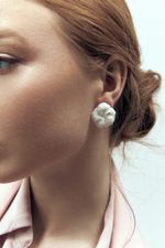 Серьги Гибискус, белый фарфор