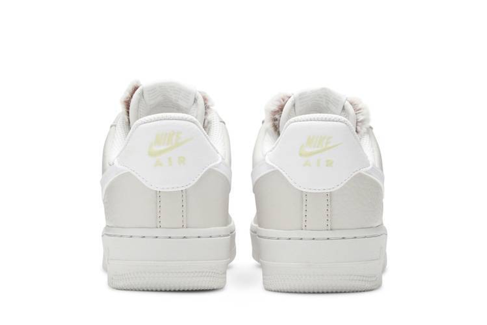 Кроссовки Nike Air Force 1 07 (Женская размерная сетка)