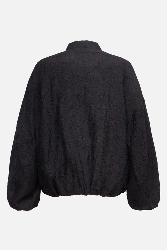 Бомбер из жатой вискозы
