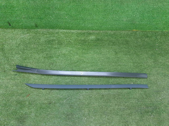 Накладка стойки лобового стекла левая BMW X6 G06 (2019-н.в.)