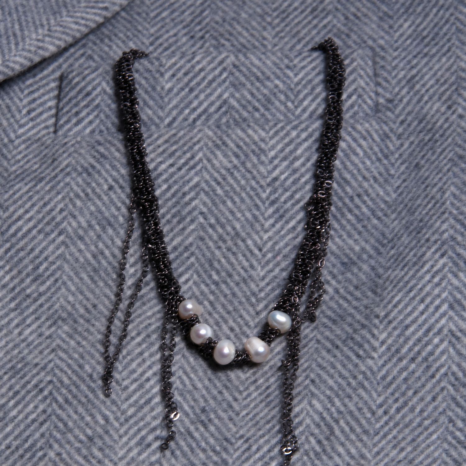 Плетенное ожерелье с жемчугом - Черный