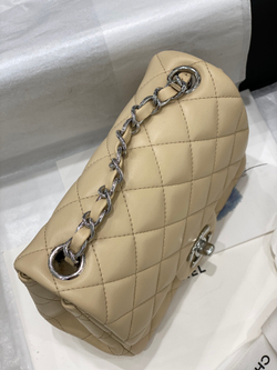 Chane1 Bag 17 cm