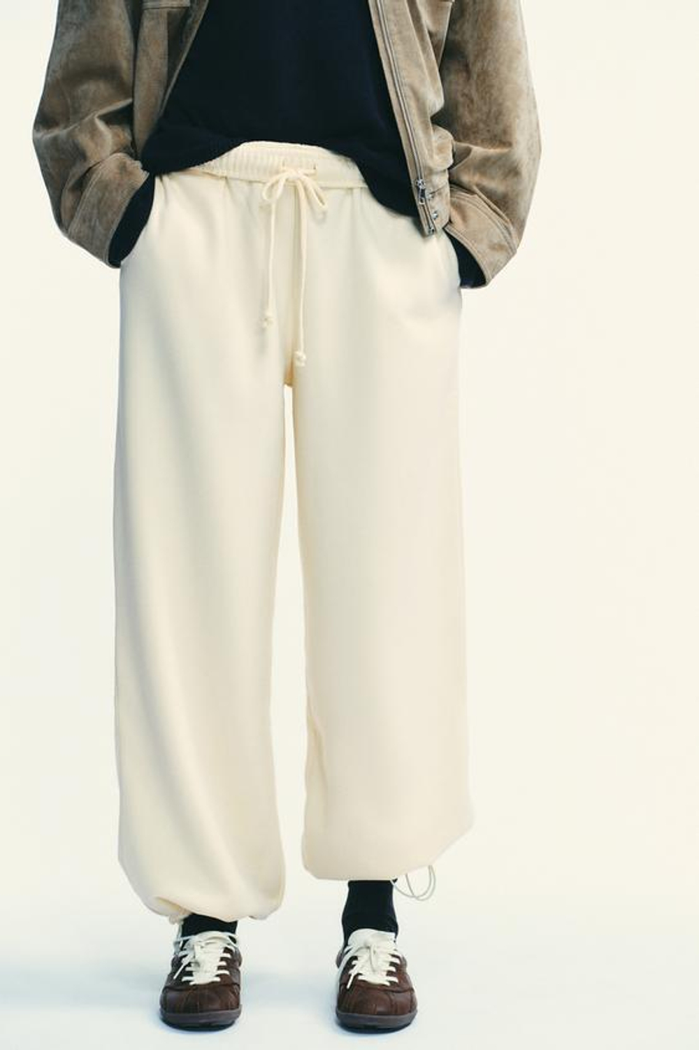 ZARA БАЗОВЫЕ ПРЯМЫЕ БРЮКИ ИЗ МЯГКОЙ ТКАНИ, ЖЕЛТЫЙ