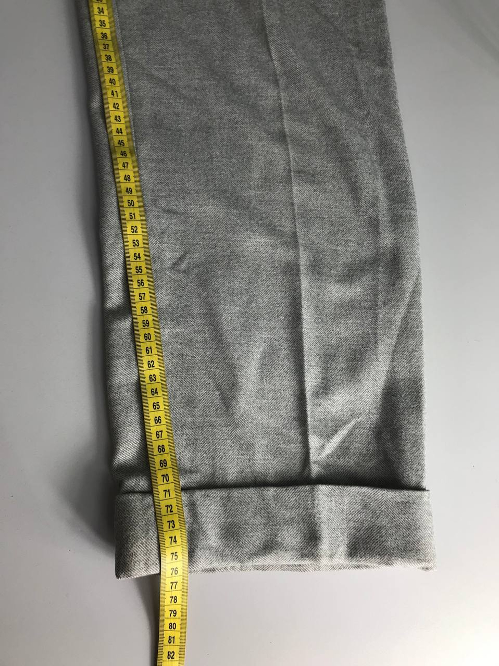 Брюки плотные, маркировка М, визуально на 46 размер