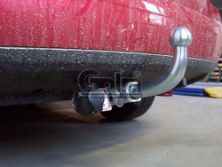 Фаркоп оцинкованный Galia S095A для SEAT Ibiza IV хетчбек 3/5 дверей 2008-2017, Ibiza ST универсал 2010-2017(паспорт и сертификат в комплекте)(без электрики)