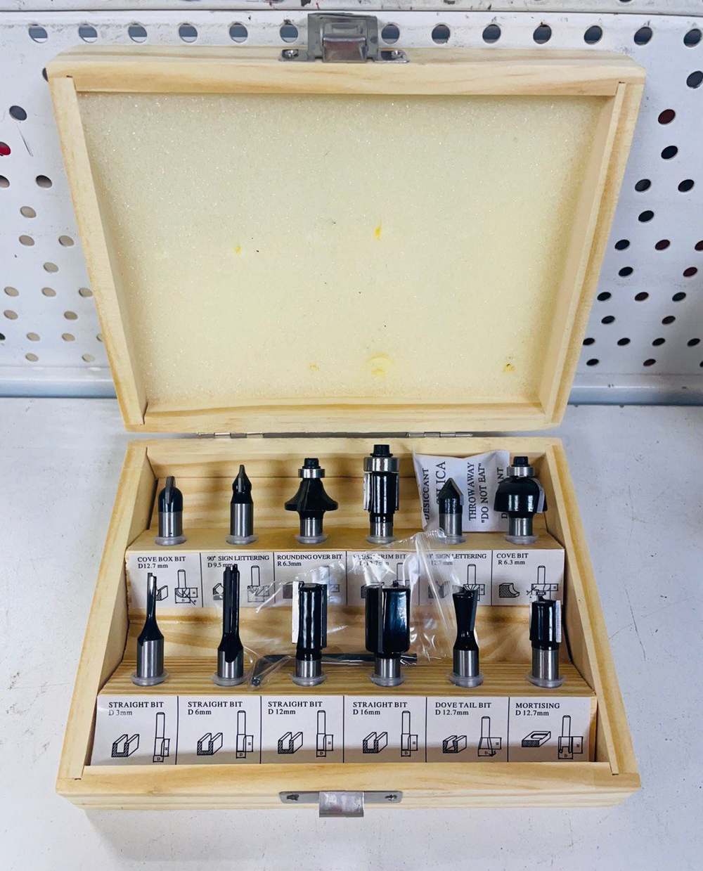 Фрезер электрический ВАРЯГ ФЭ-1600