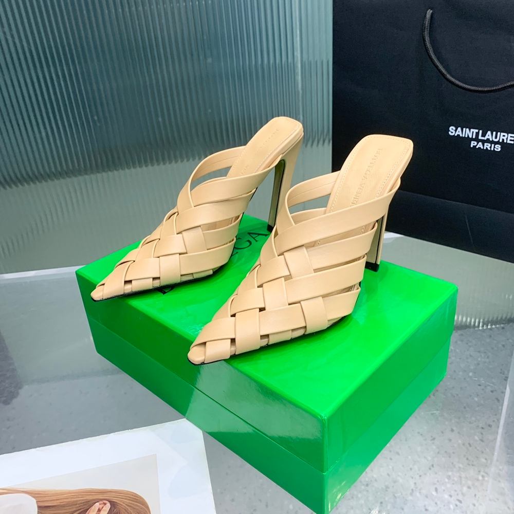 Bottega Veneta Alfie Mule