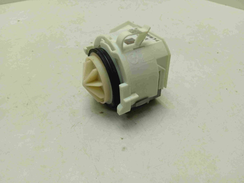 SMV50E30RU/97 ктп24 Сливной насос для посудомоечной машины Bosch SMV50E30RU/97 б/у