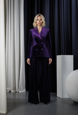 Костюм брючный бархатный фиолетовый 18-02-24 SS