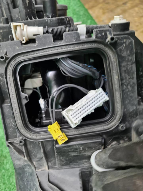 Фара правая Mercedes GLS x167 19-24 Multibeam LED