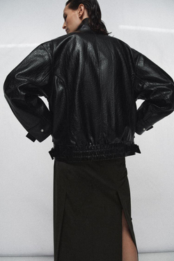 ZARA ТРЕУГОЛЬНЫЙ РЕМЕНЬ-ПЛАТОК ИЗ 100% КОЖИ С БАХРОМОЙ, ЧЕРНЫЙ