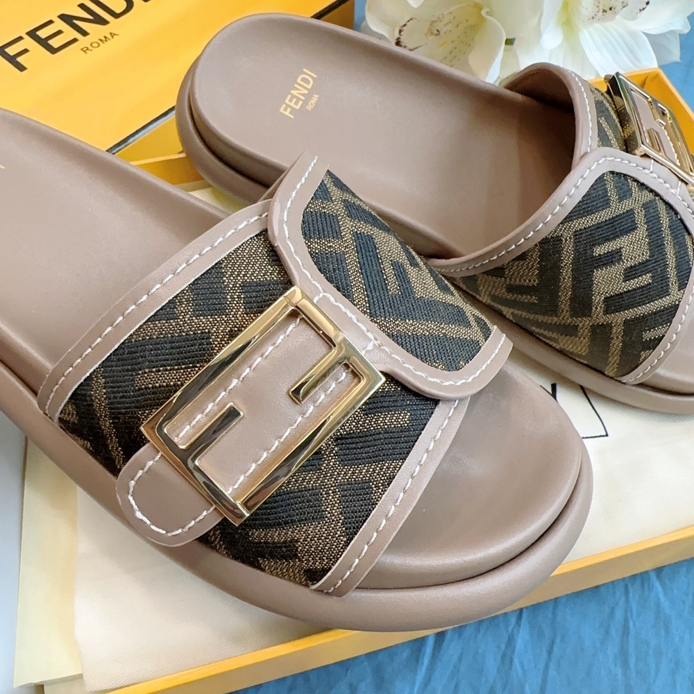Fendi Slides