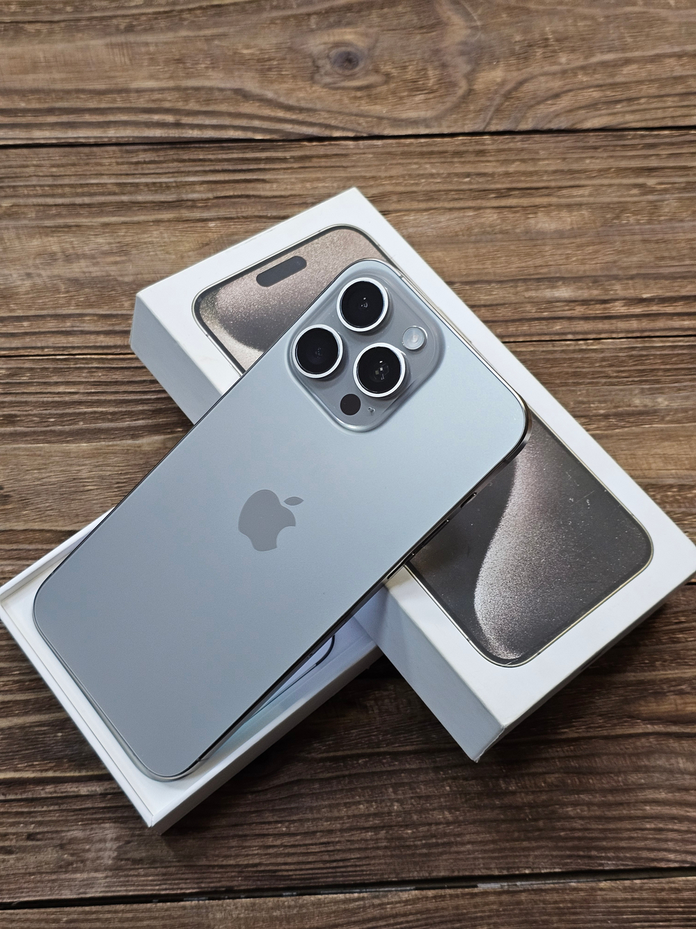 Б/У iPhone 15 Pro Max 256Gb Natural Titanium