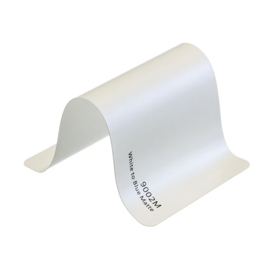 Пленка перламутровая белая с синим матовая White to Blue Matte Carbins 4 погонных метра остаток