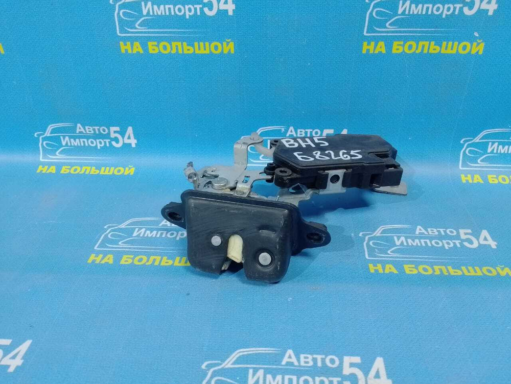 Замок багажника SUBARU LEGACY 1998-2003