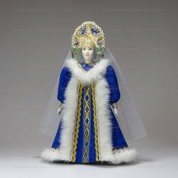 Кукла под ёлку Снегурочка в шубке