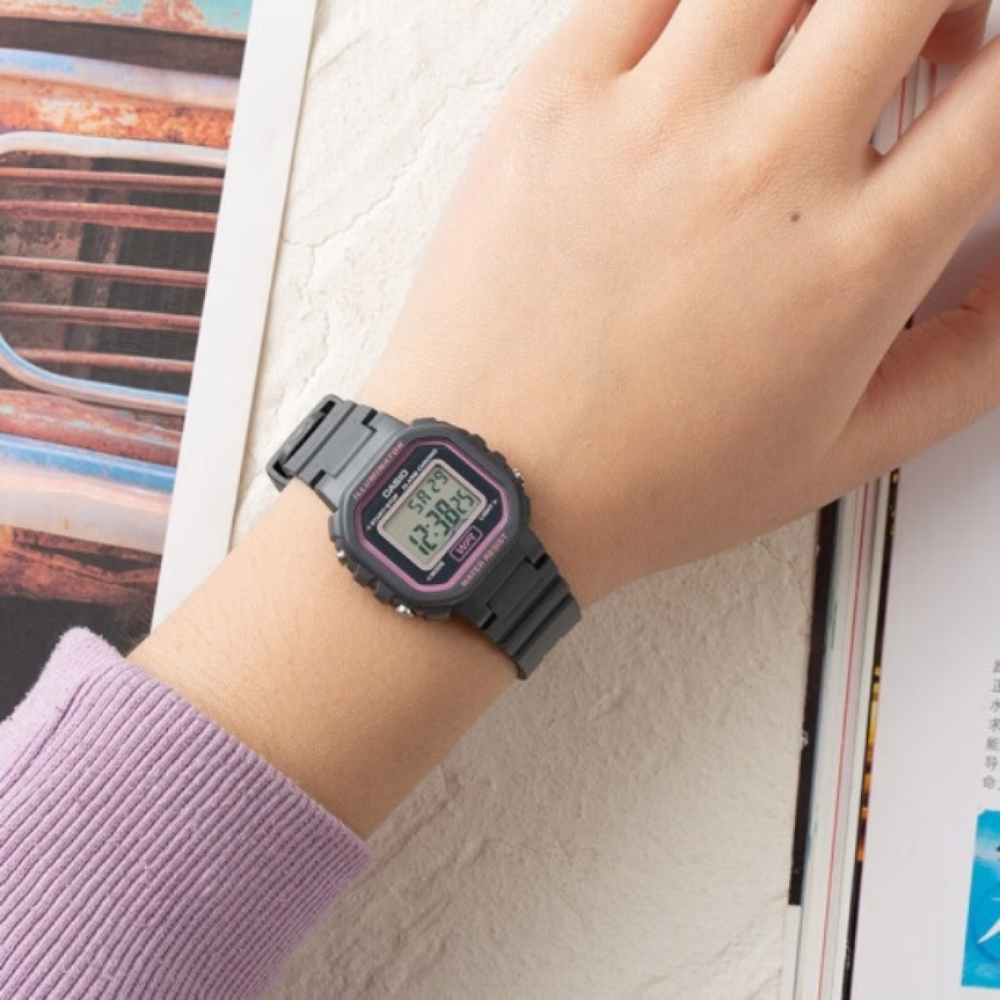 Часы CASIO DIGITAL, LA-20WH-8A