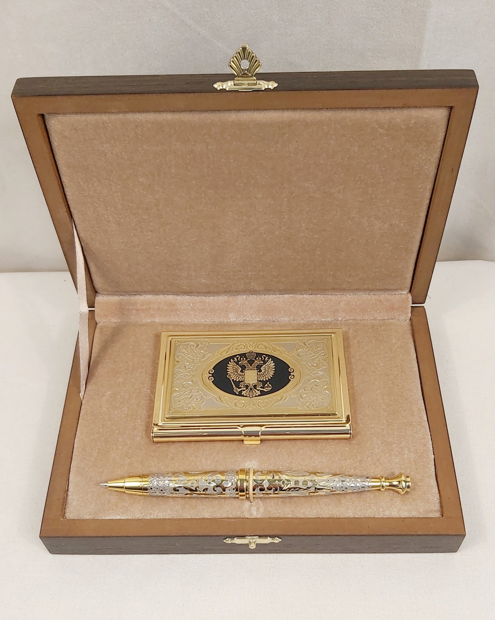 Набор "Гербовый"  (Златоуст) №21 визитница (Златоуст), ручка