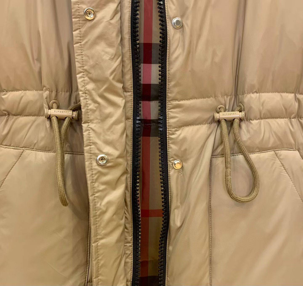 Пуховик Burberry