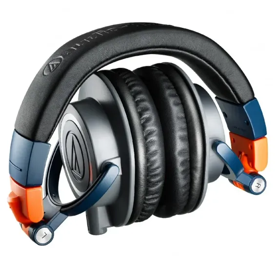 Audio-Technica ATH-M50x Lab