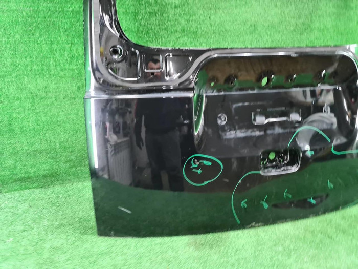 Крышка багажника Hyundai Staria (2021-н.в.)