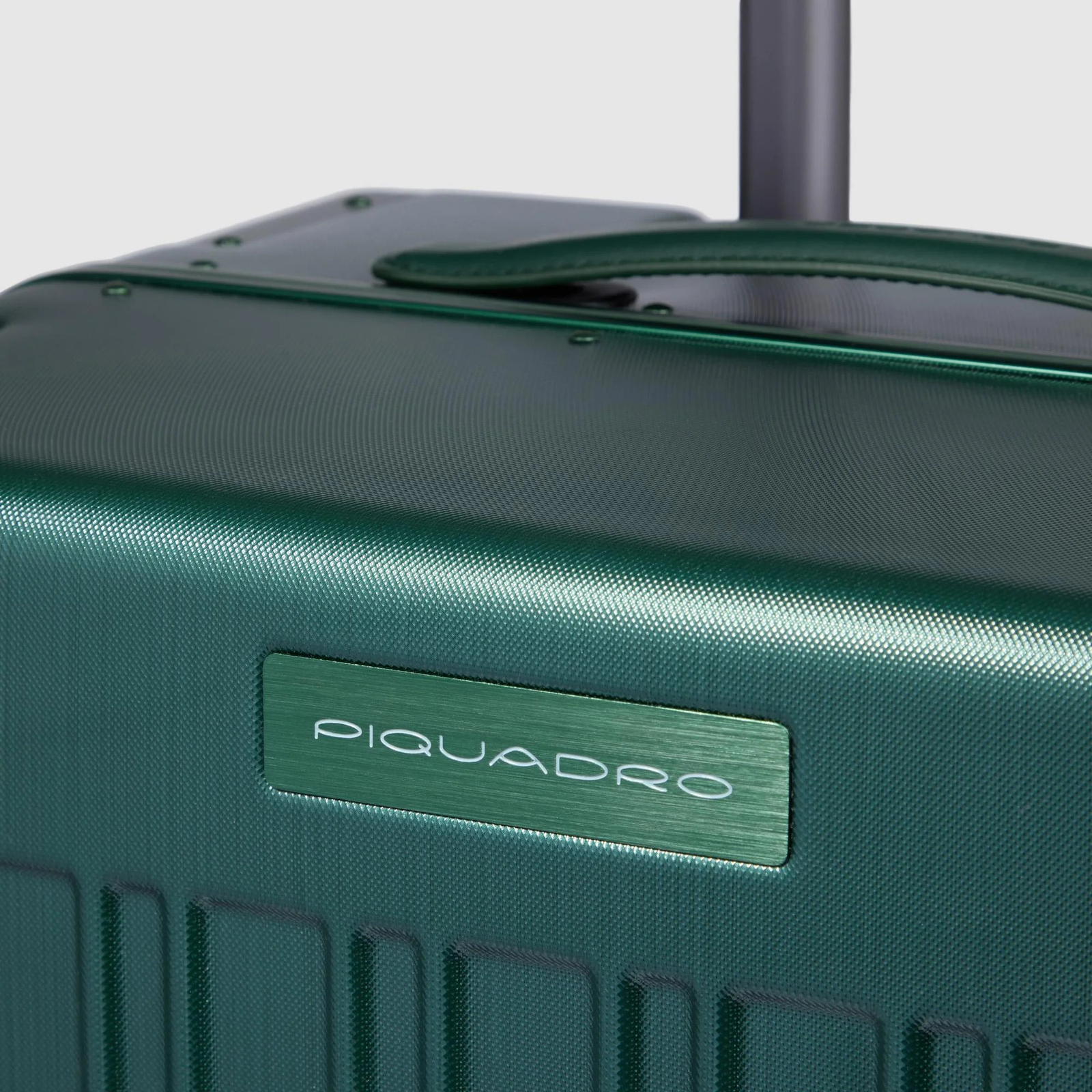 Чемодан большой Piquadro BV4428PQLM/Verde foresta