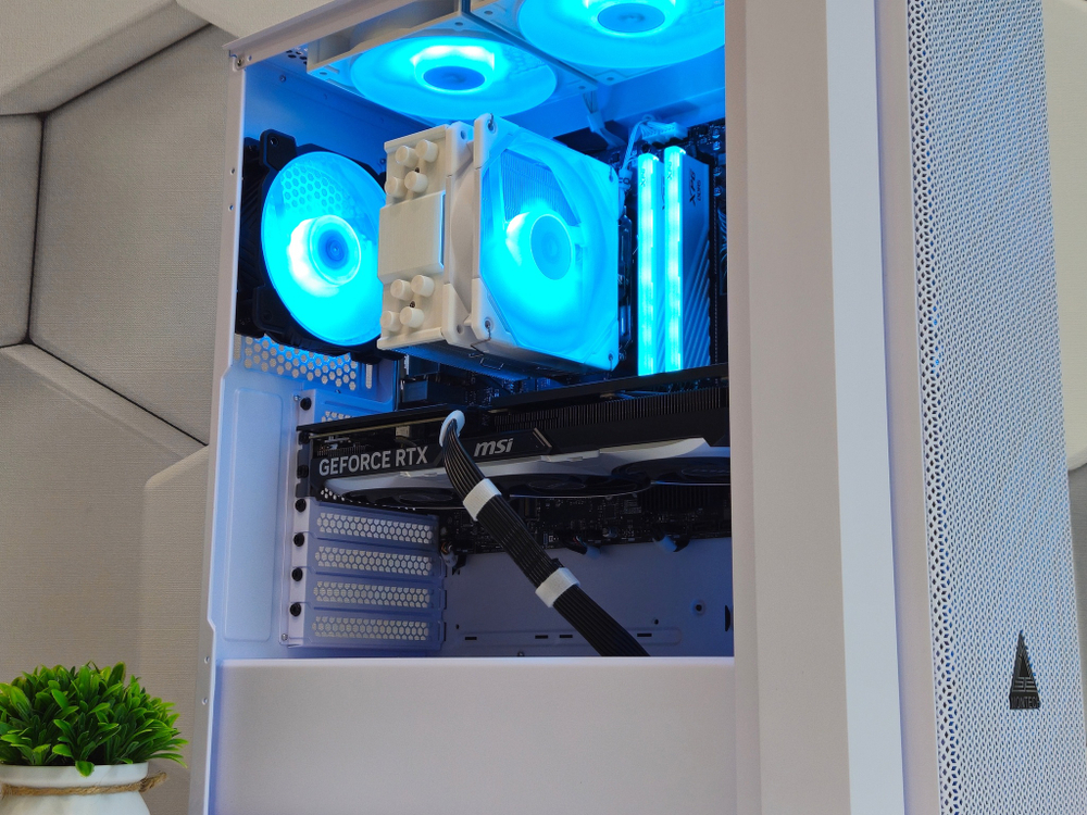 GT15 на базе AMD Ryzen 5 7500f | RTX 4070 SUPER | 32GB DDR5