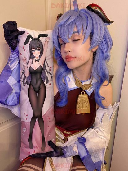 Мини дакимакура Май Сакурадзима из Этот глупый свин не понимает мечту девочки-зайки арт. M0757, 60х20 см