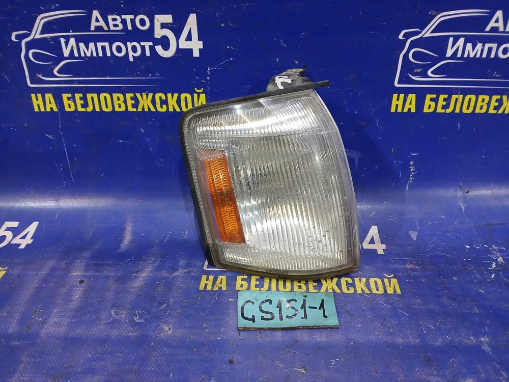 Габарит правый TOYOTA CROWN 1997
