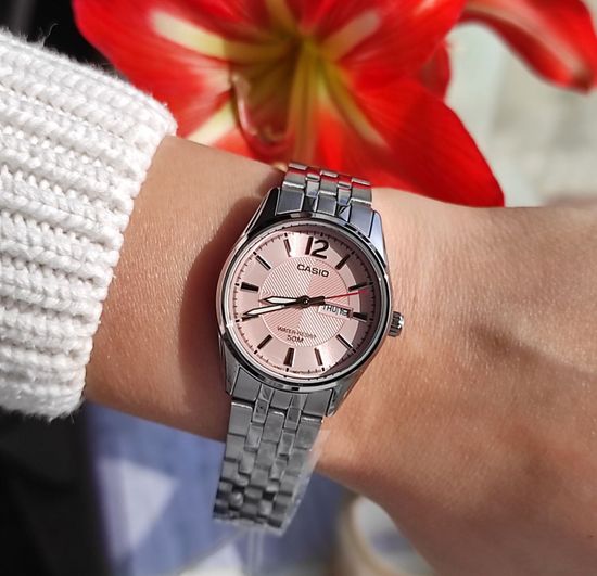 Наручные часы Casio LTP-1335D-5A