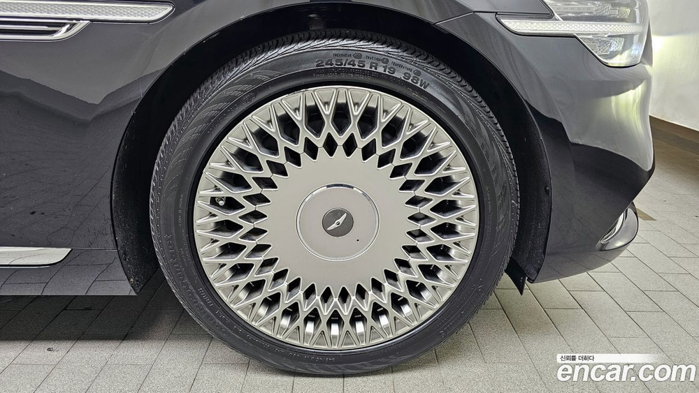 Genesis G90 3.8 AWD (02.2021)
