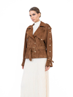 Женская коричневая замшевая куртка-косуха с поясом