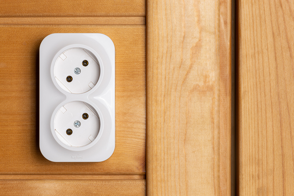 Розеточный блок двойной без заземления без шторок IP20 16А 250В белый Quteo Legrand