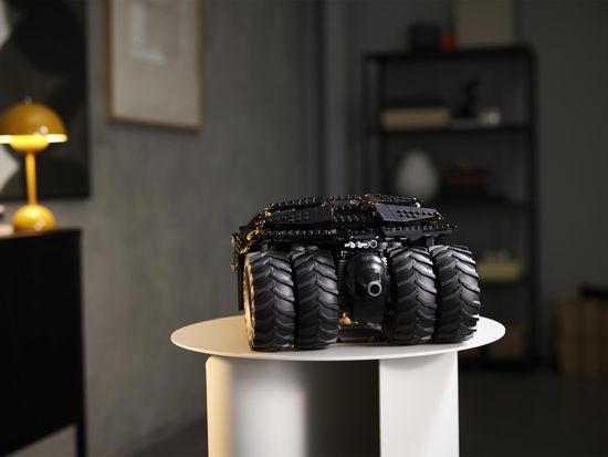 LEGO Super Heroes 76240 Бэтмобиль «Тумблер»