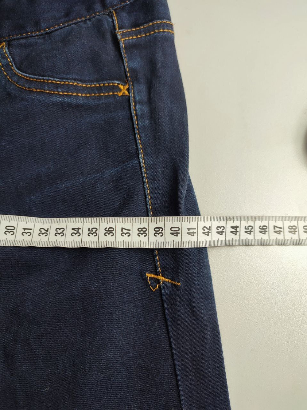 Джинсы Armani Exchange темные 40 размер