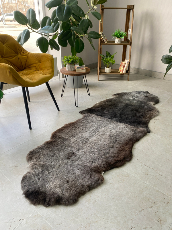 Шкура коврик меховой прикроватный овчина