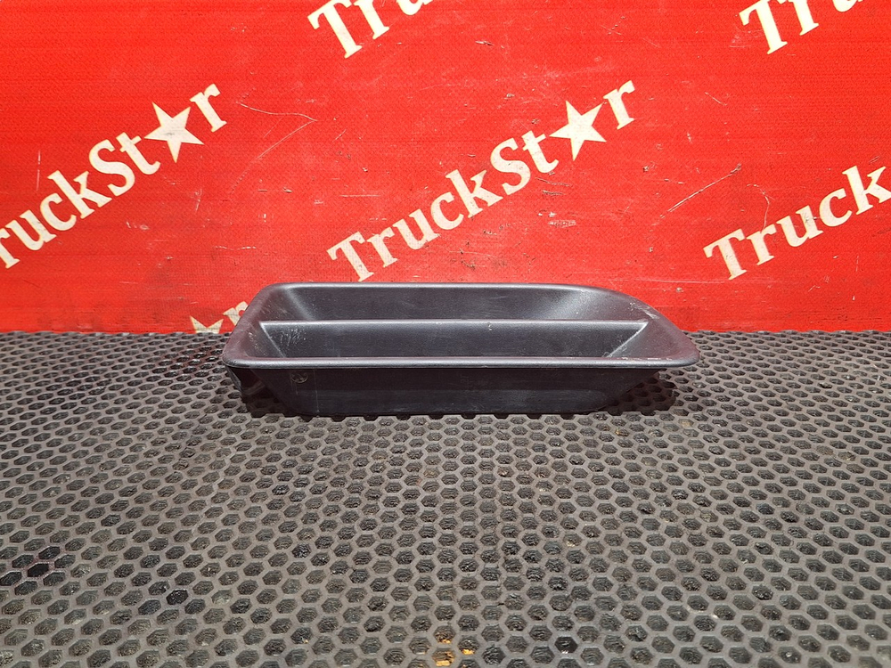 Накладка бампера правая