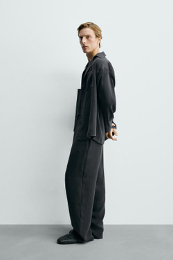 ZARA БРЮКИ RELAXED FIT ИЗ СТРУЯЩЕЙСЯ ТКАНИ, ЧЕРНЫЙ