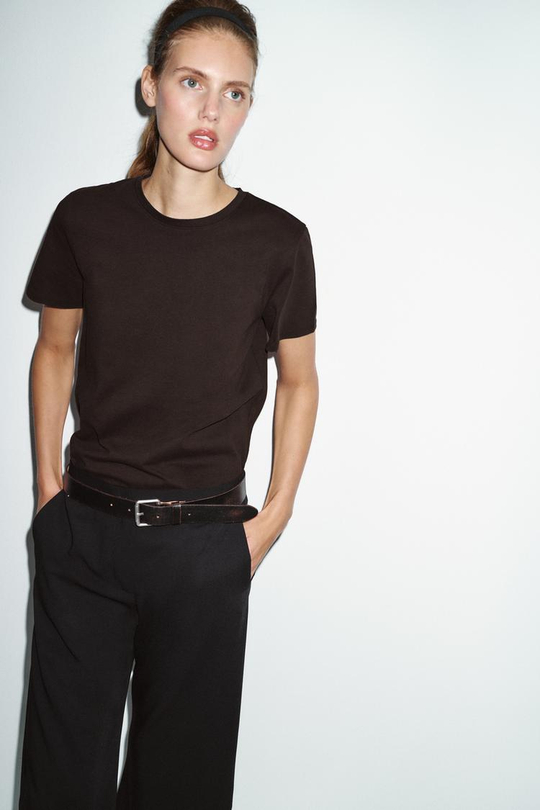 ZARA ХЛОПКОВАЯ ФУТБОЛКА В СТИЛЕ РУСТИК, ШОКОЛАДНЫЙ