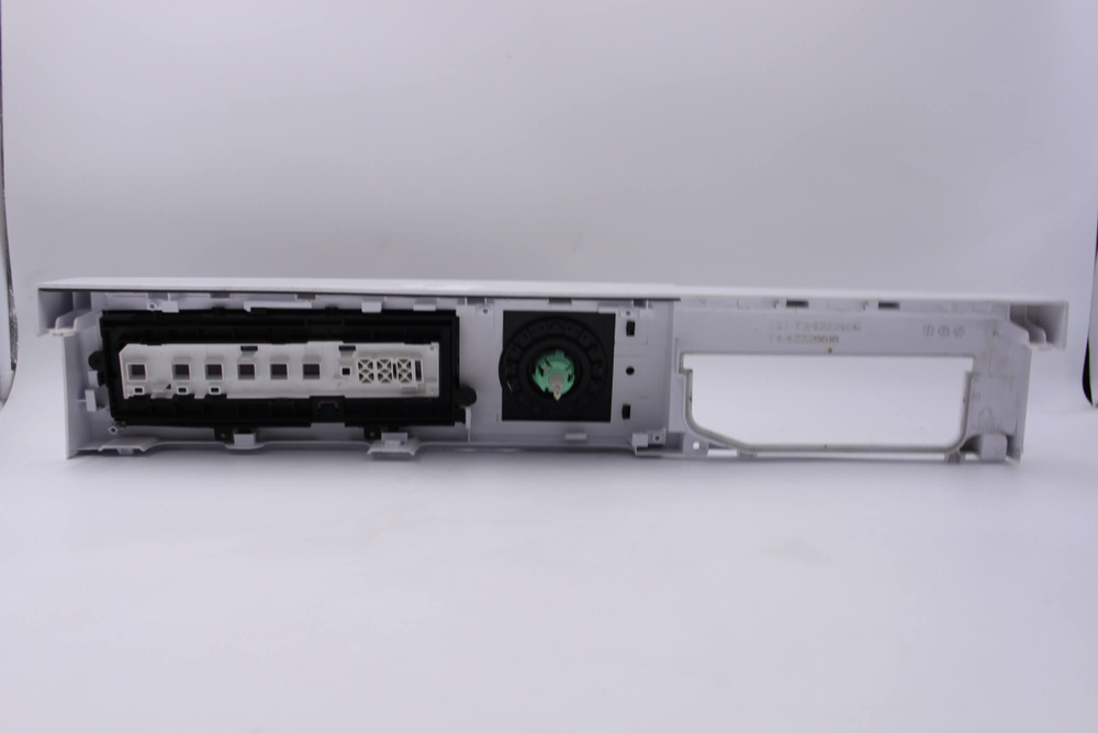 Пластик стиральной машины Vestfrost VF7TT2S120W