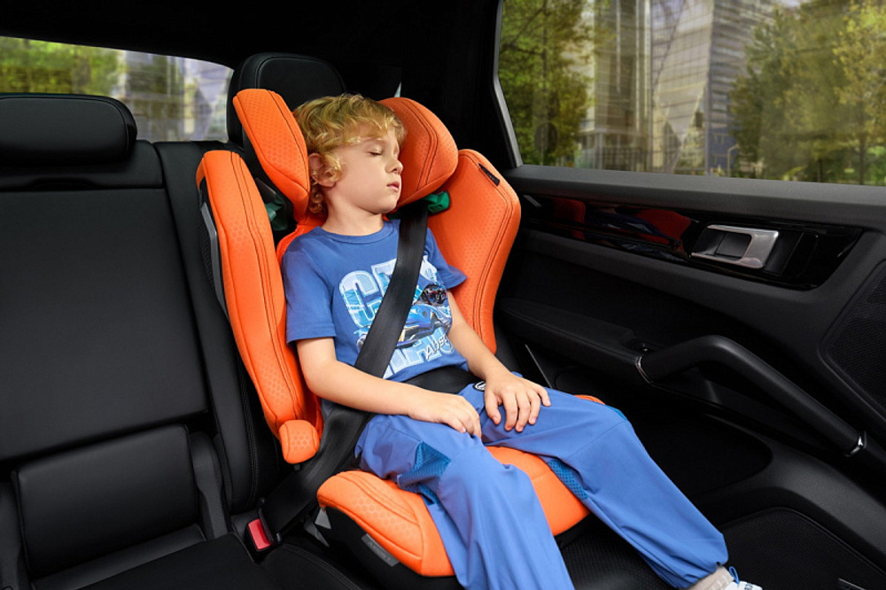 Автокресло Recaro Axion 1 Vibrant Orange, оранжевый