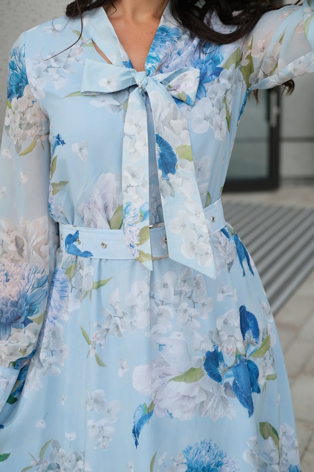 Платье с бантом из шифона с подкладкой