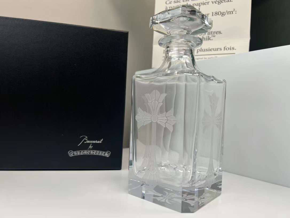 Графин Chrome Hearts 21 см