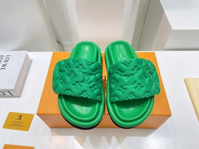 Louis Vuitton Pool Pillow Comfort Mule