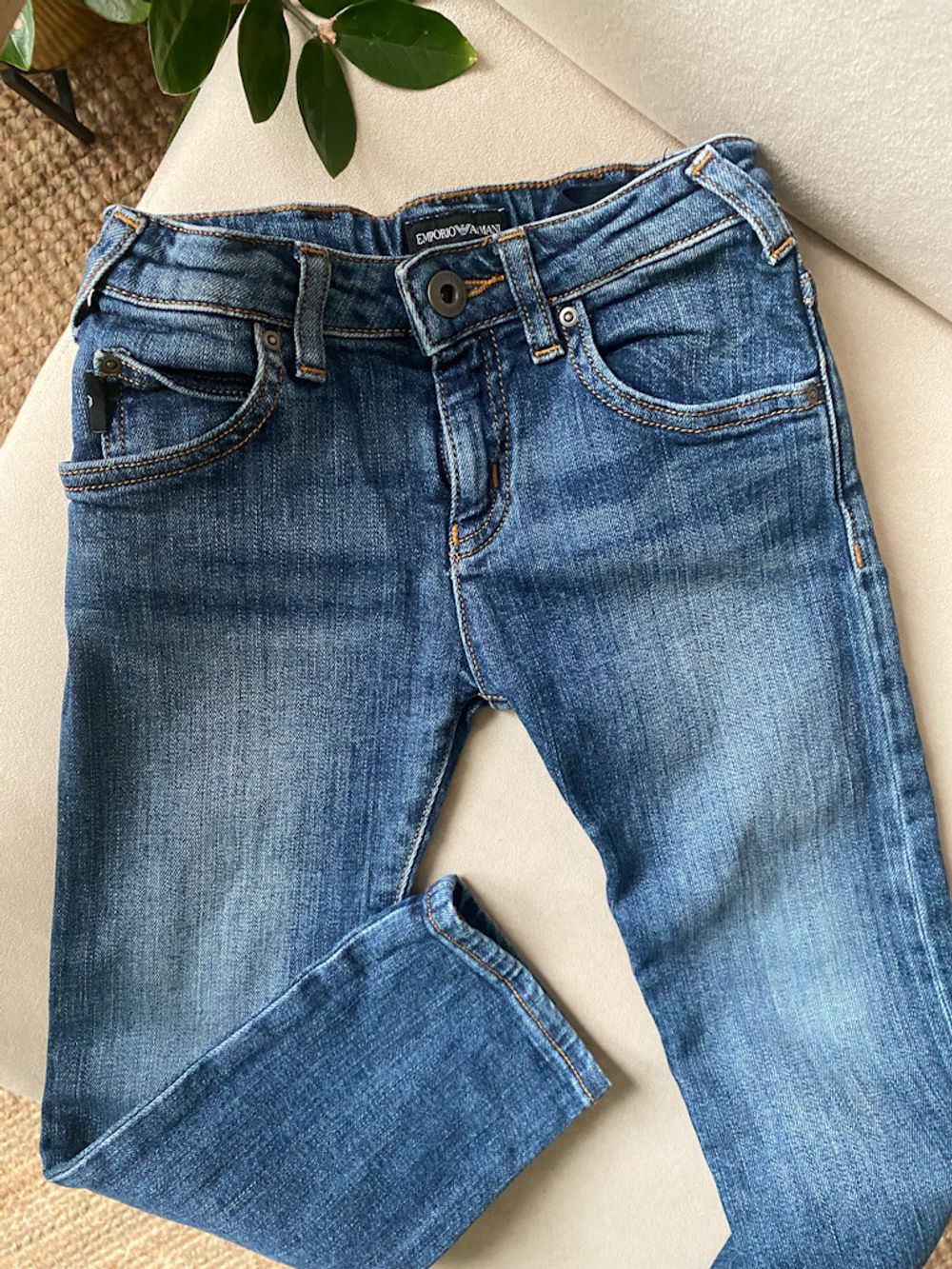 Джинсы Armani, 104