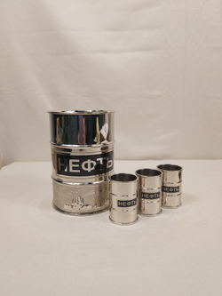 Подарочный набор со штофом "Подарок нефтянику"