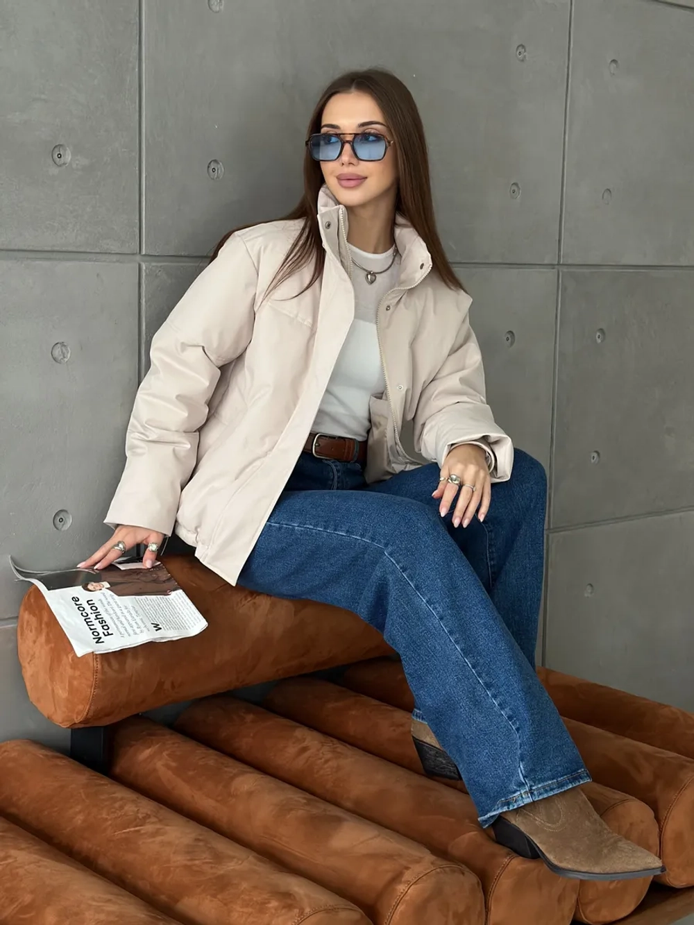 Куртка демисезонная короткая с капюшоном